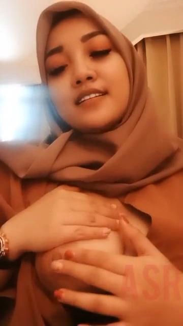 Abg Jilbab Hijab Viral Buguru Hijab Ganjing di Mobil Gurih Nyoi Top Indonesia 2026 Rare Viral Indo Abg Trending